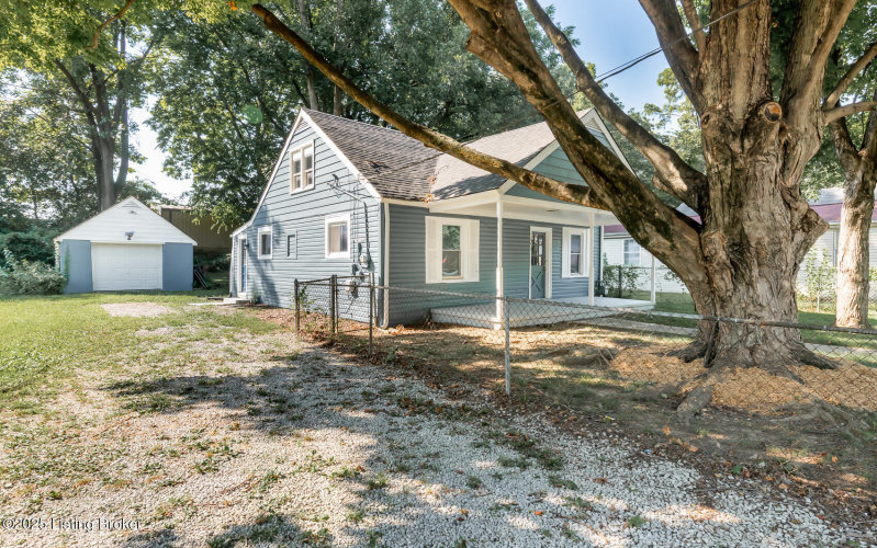Listing Image 3