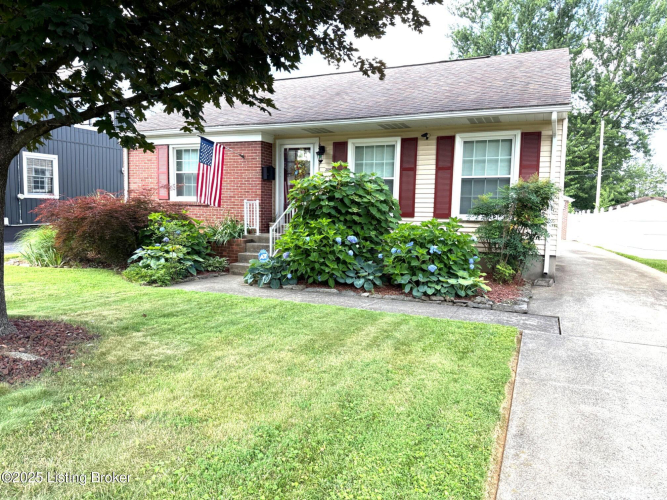Listing Image 3