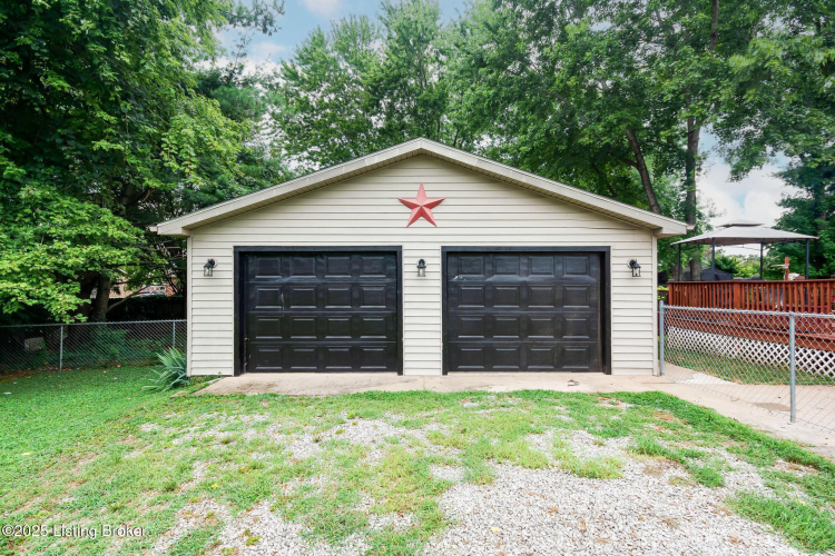 Listing Image 28