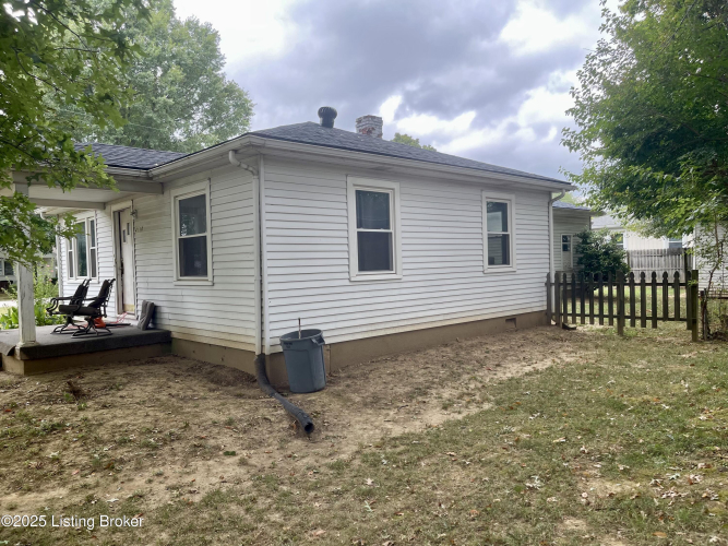 Listing Image 12