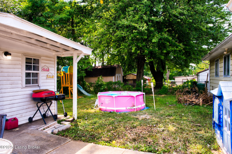 Listing Image 13
