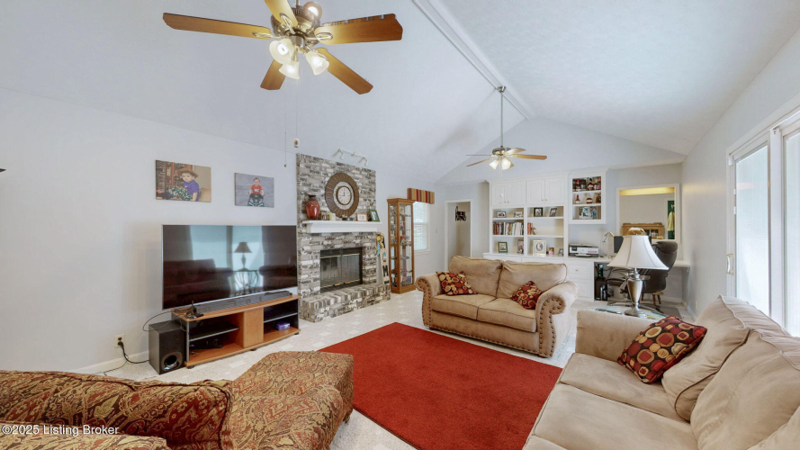 Listing Image 20