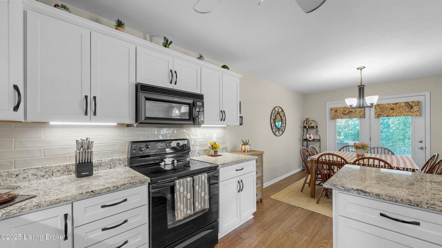 Listing Image 13