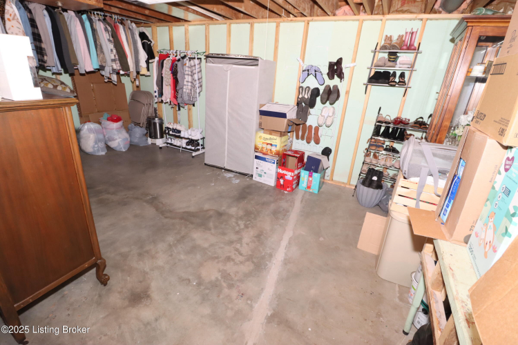 Listing Image 28