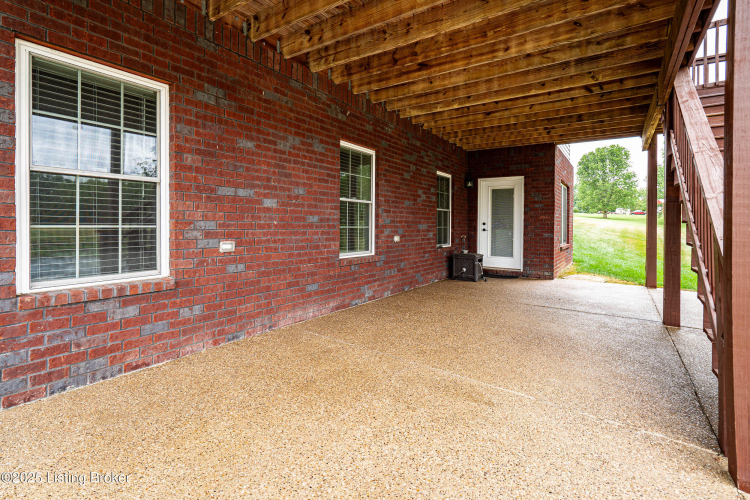 Listing Image 76