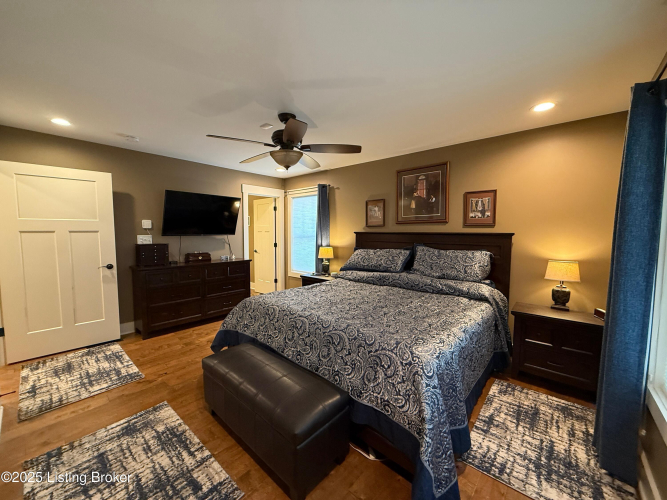 Listing Image 55