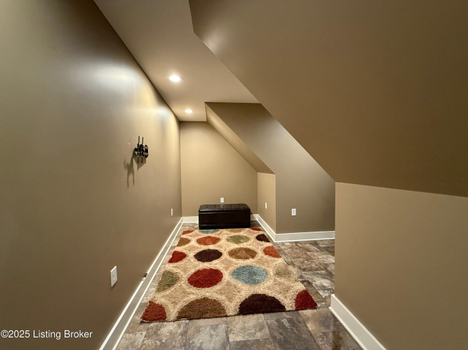 Listing Image 88