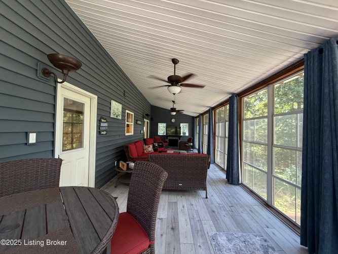 Listing Image 92
