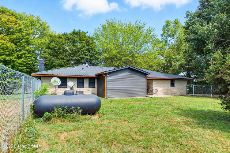 Listing Image 23
