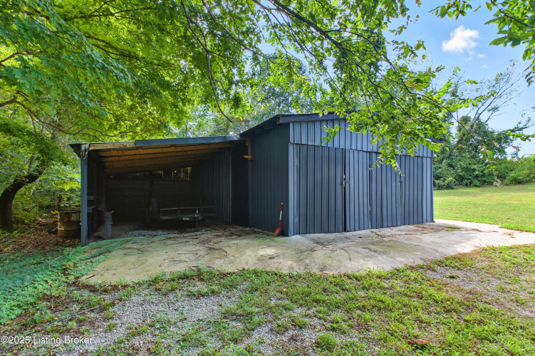Listing Image 25