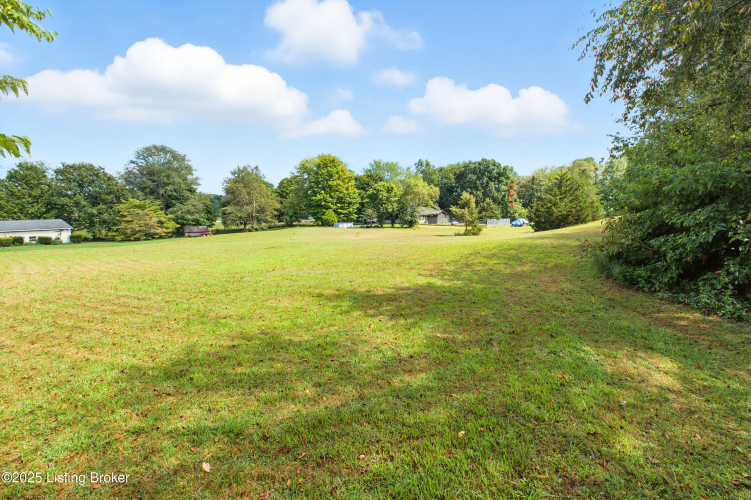 Listing Image 28