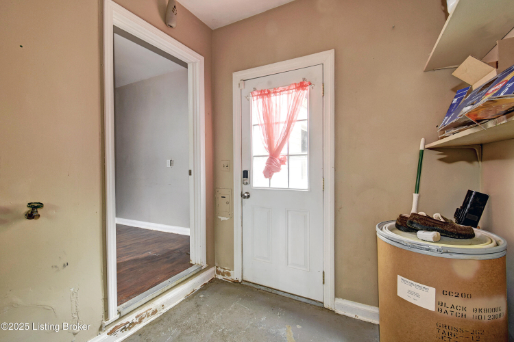 Listing Image 17