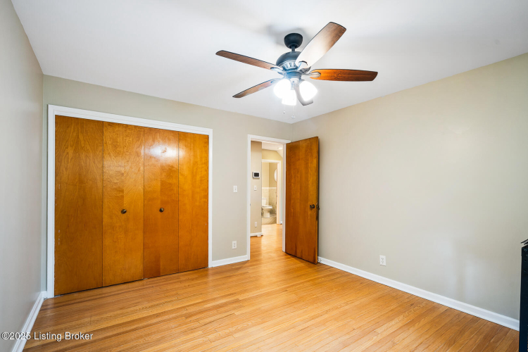 Listing Image 25