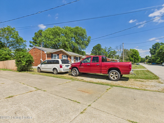 Listing Image 28