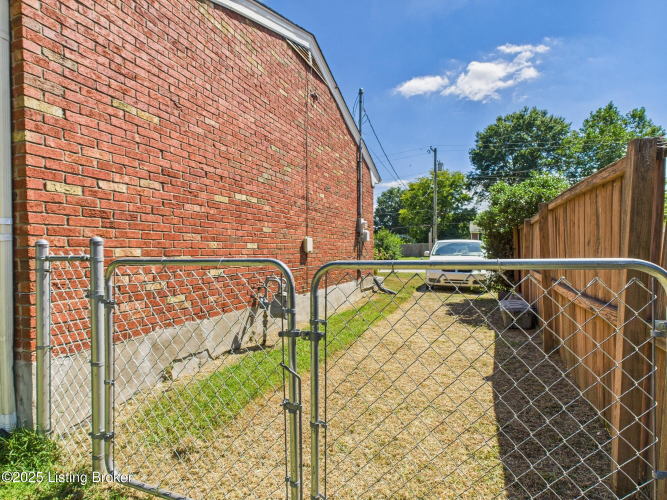 Listing Image 34