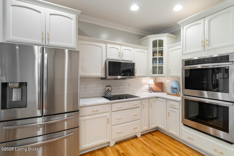 Listing Image 19