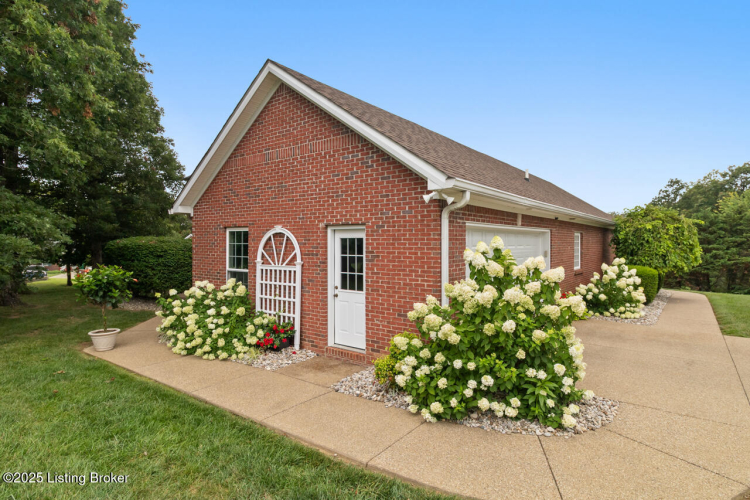Listing Image 65