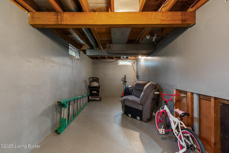 Listing Image 41