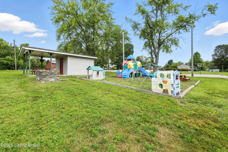 Listing Image 45