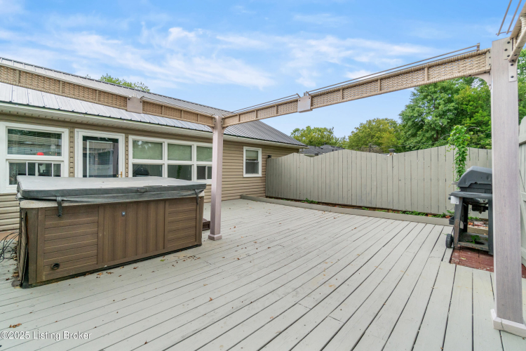 Listing Image 19