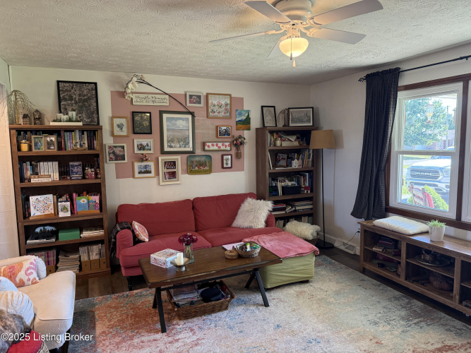Listing Image 29