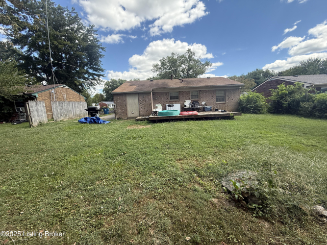 Listing Image 11