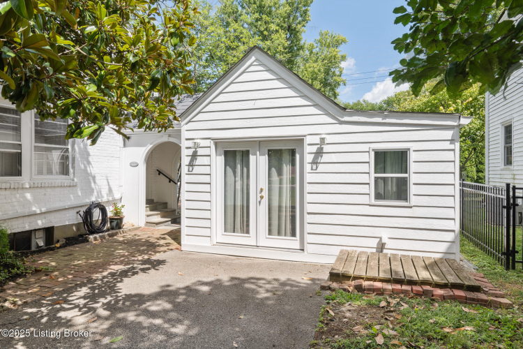 Listing Image 44