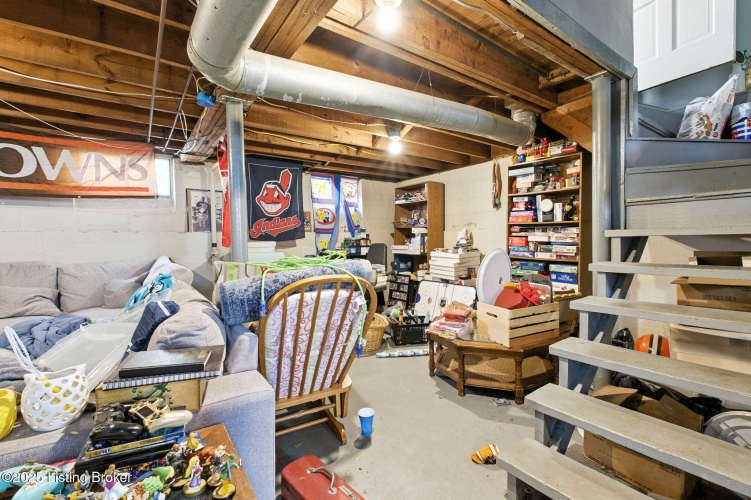 Listing Image 20