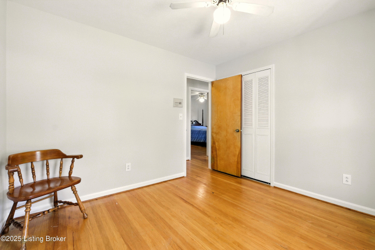 Listing Image 25
