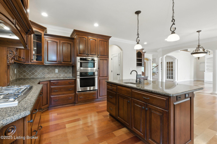 Listing Image 21