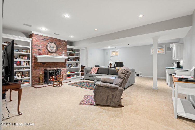 Listing Image 35