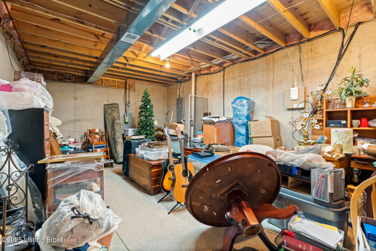 Listing Image 43
