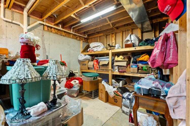 Listing Image 44