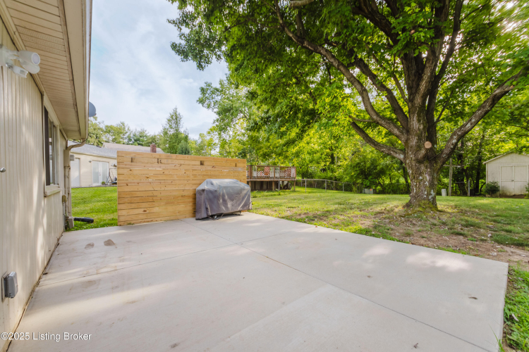 Listing Image 25