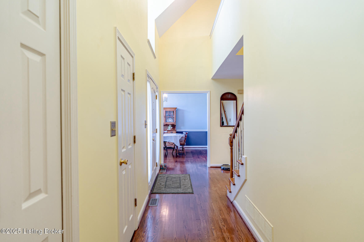 Listing Image 41