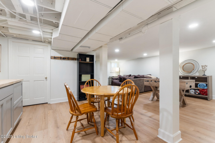 Listing Image 55