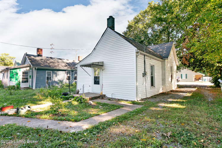 Listing Image 17