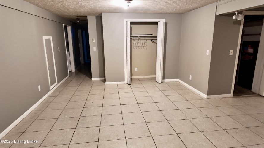Listing Image 76