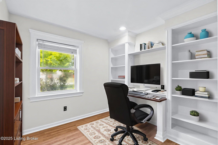 Listing Image 15