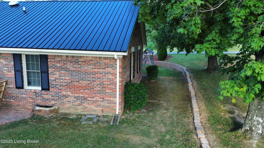 Listing Image 46