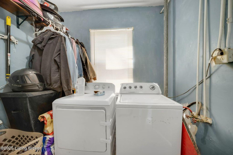 Listing Image 11