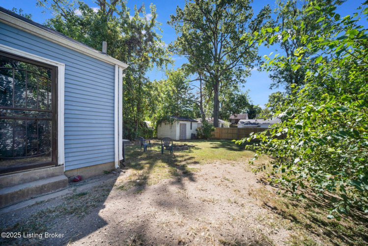 Listing Image 12