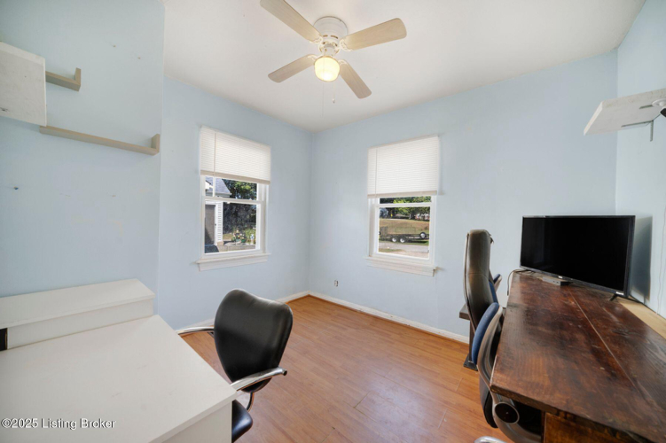 Listing Image 7