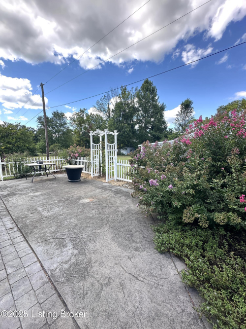 Listing Image 21