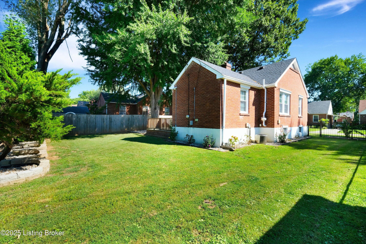 Listing Image 35