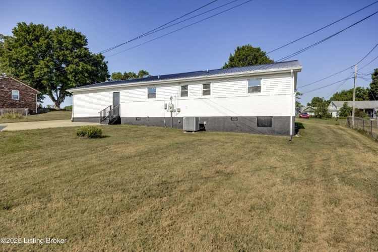 Listing Image 26
