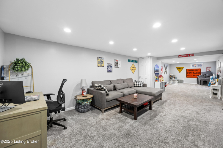 Listing Image 24