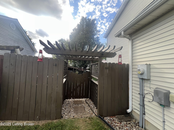 Listing Image 31