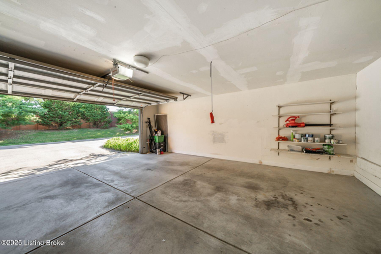 Listing Image 44