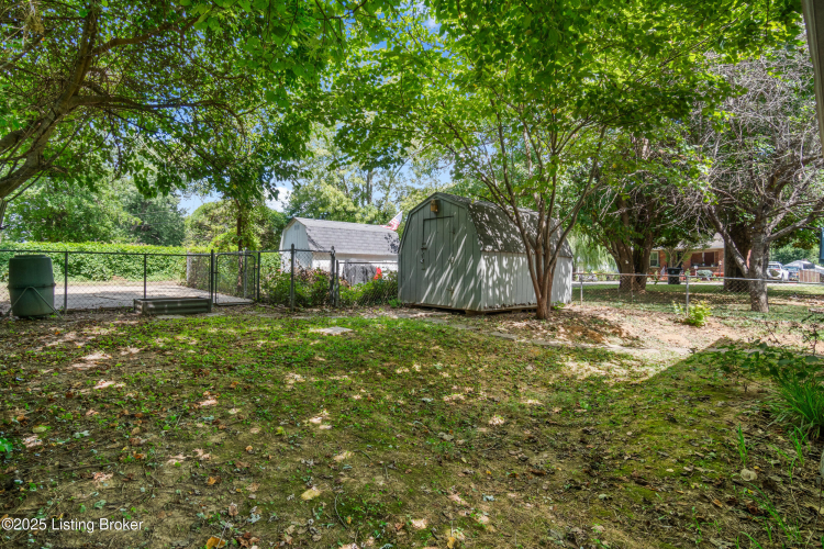 Listing Image 8